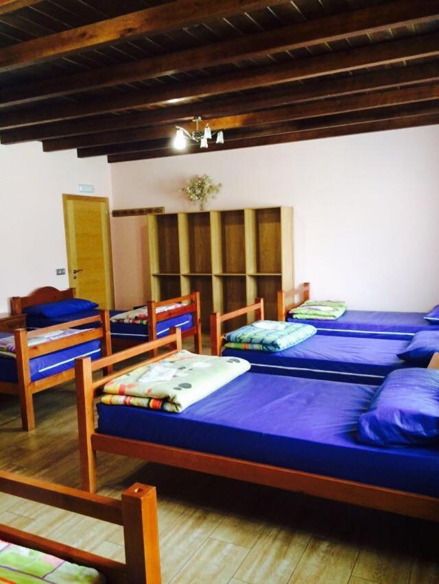 Albergue O Cruceiro Salgueiros ภายนอก รูปภาพ